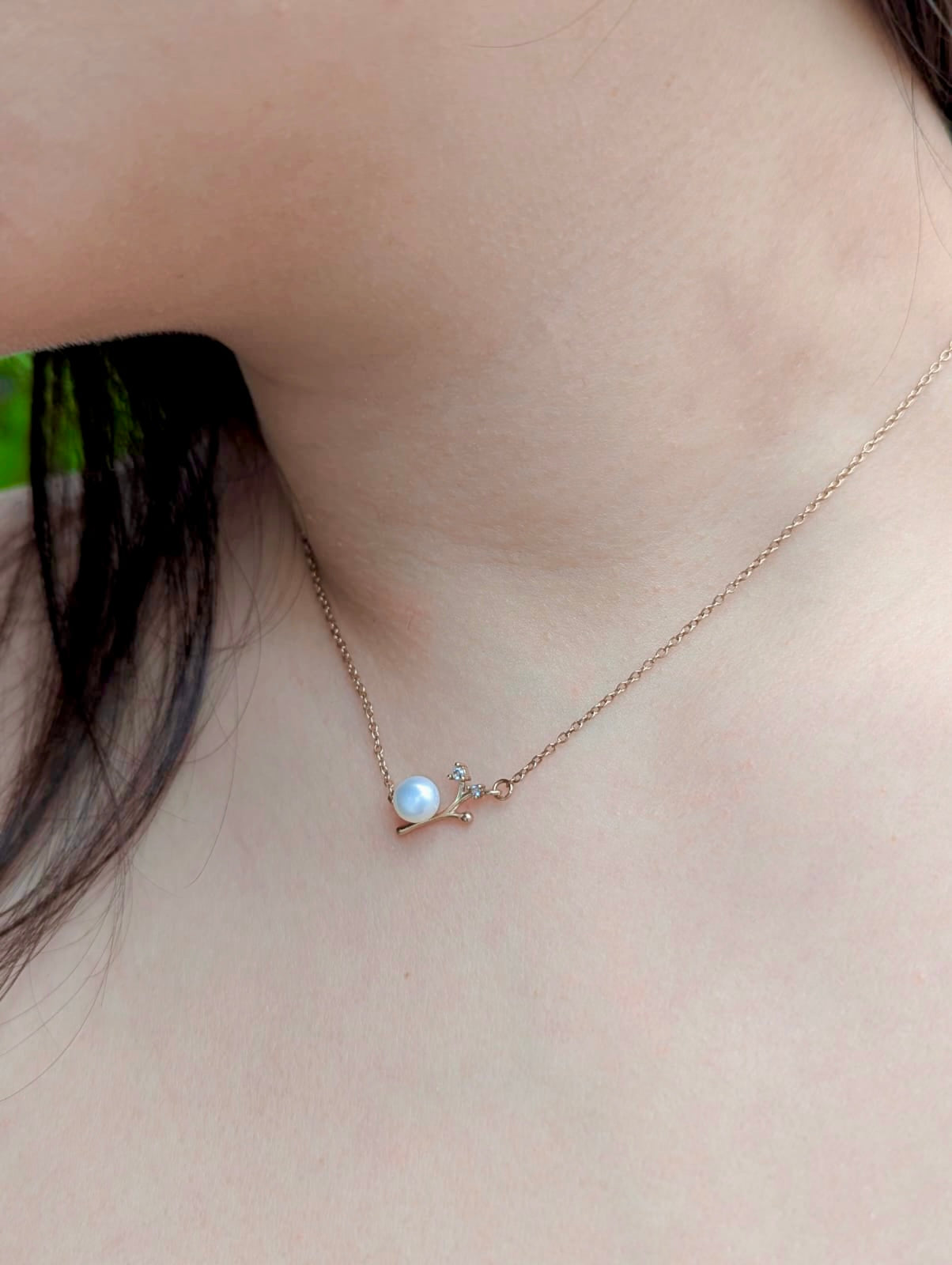 ETERNAL BLOOM NECKLACE