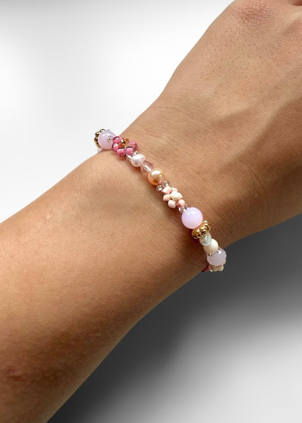 BLUSH BLOOM BEADED BRACELET