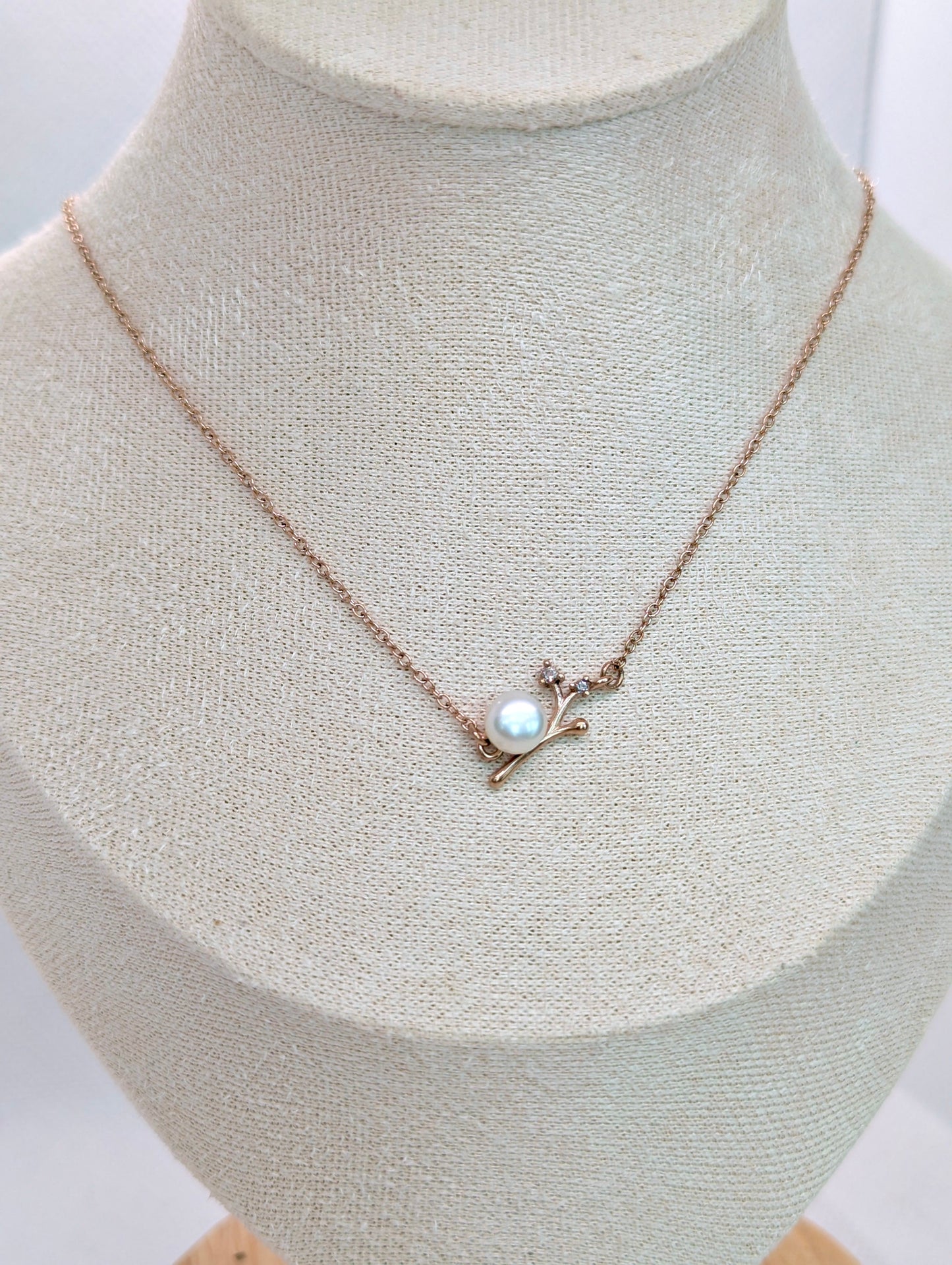 ETERNAL BLOOM NECKLACE
