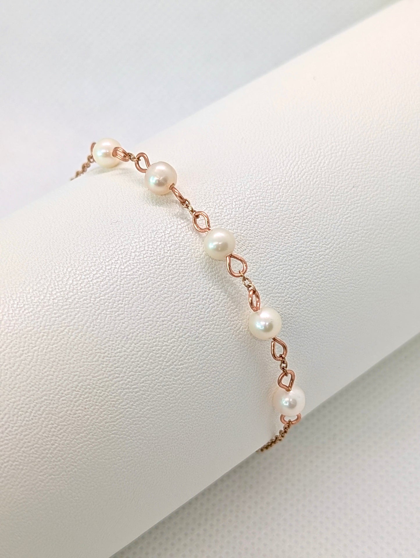 LUSTRE WHISPER BRACELET