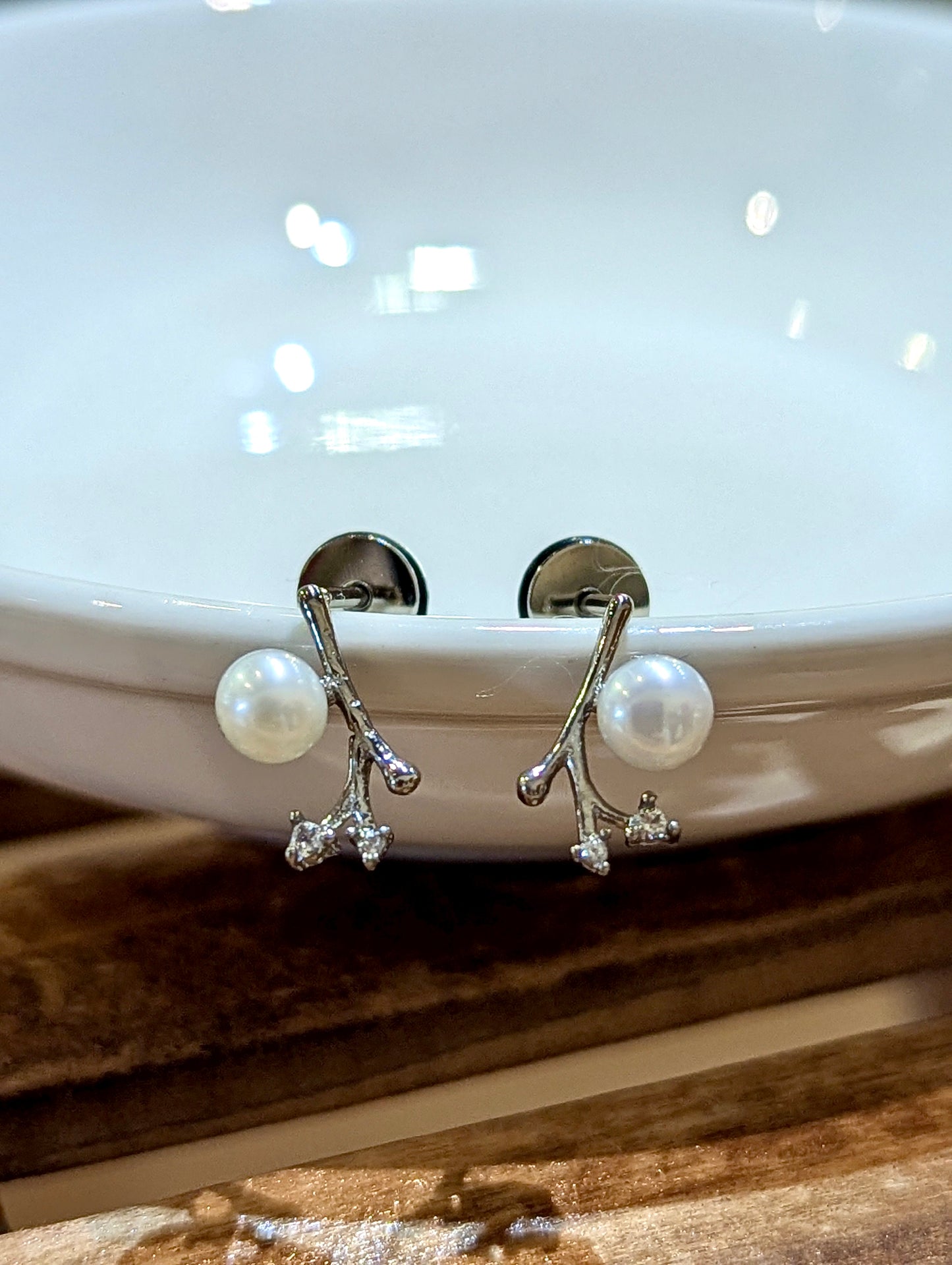 ETERNAL BLOOM EAR STUDS