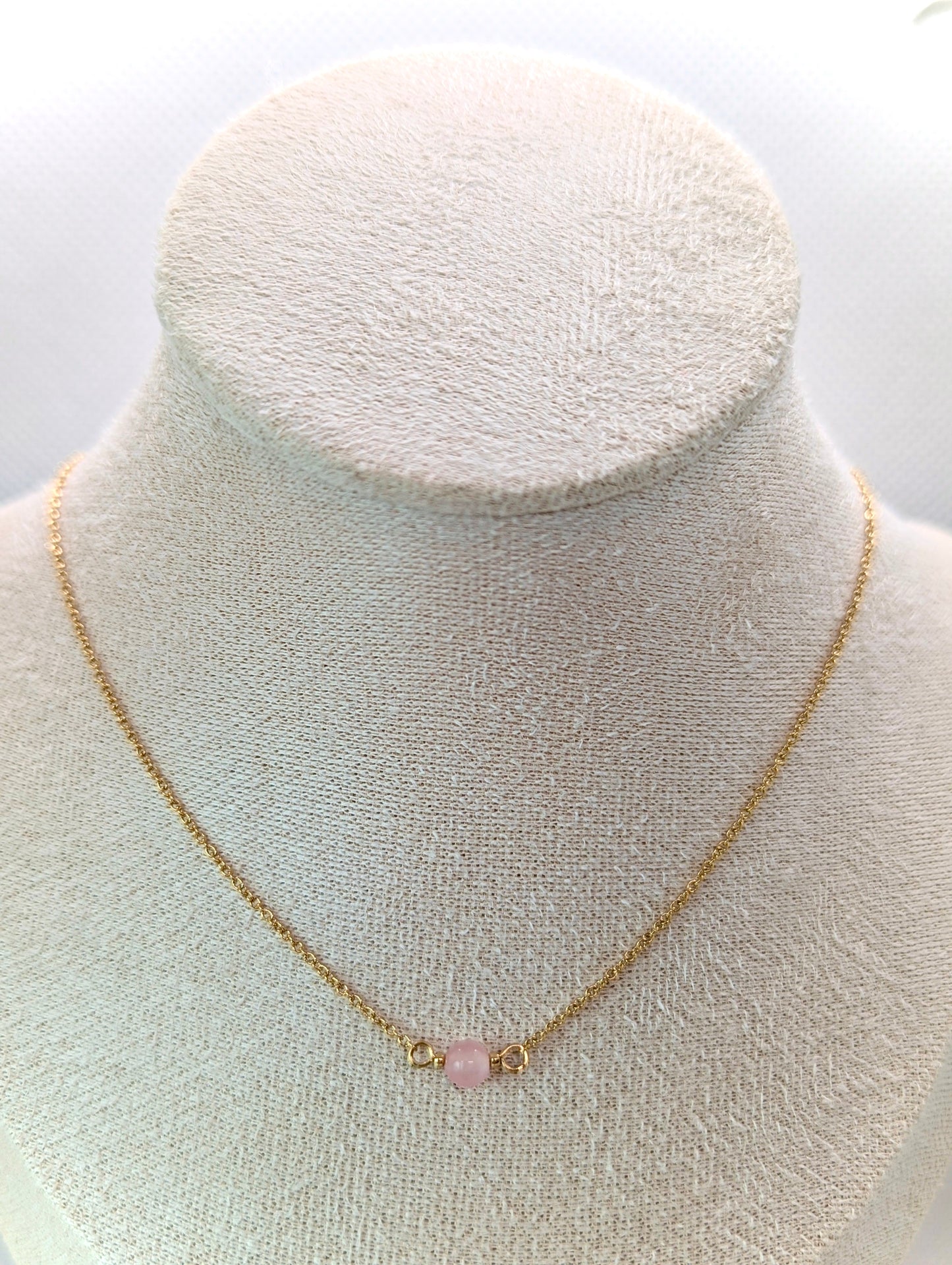 MOONLIT BLUSH NECKLACE