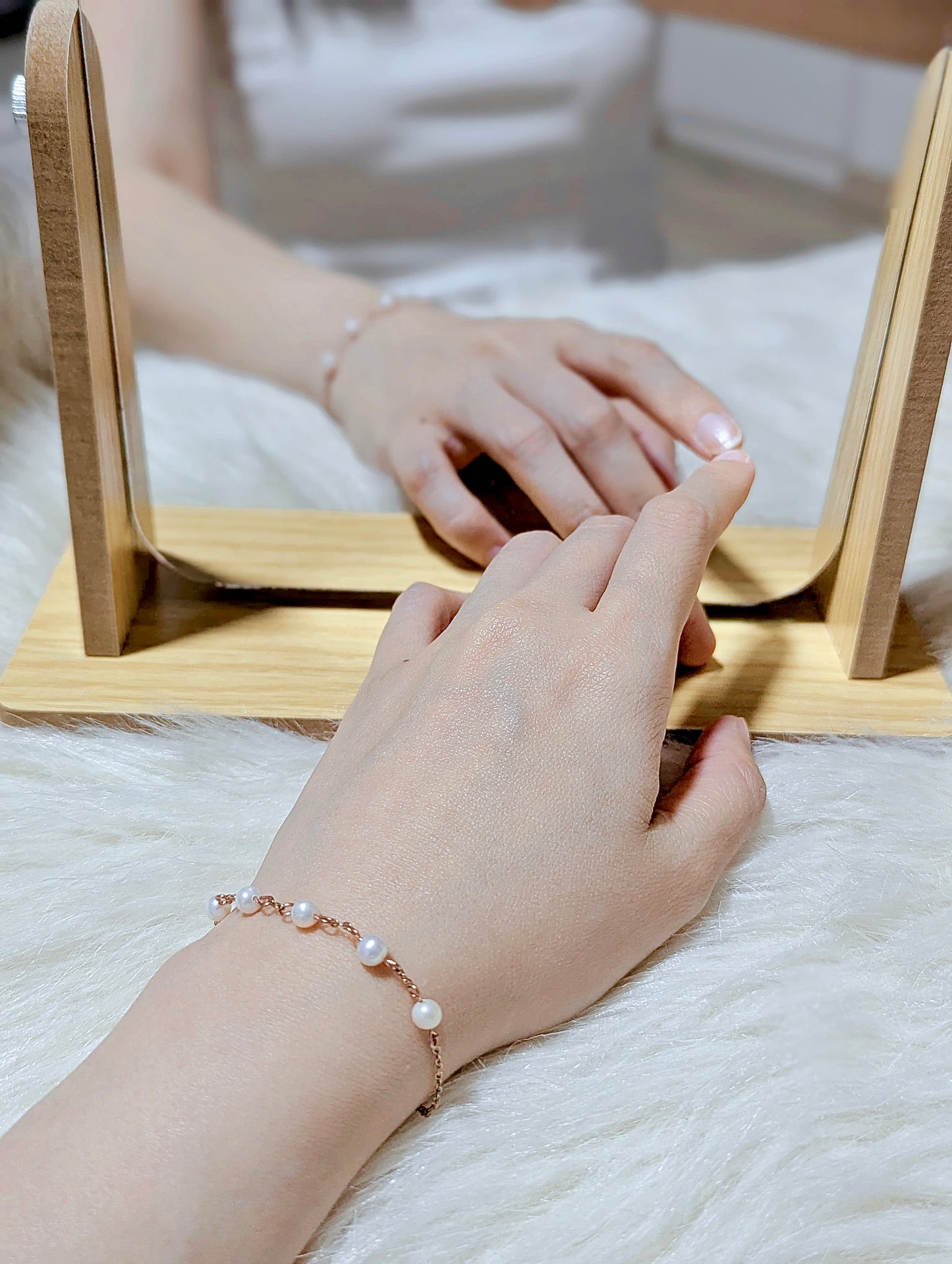 LUSTRE WHISPER BRACELET