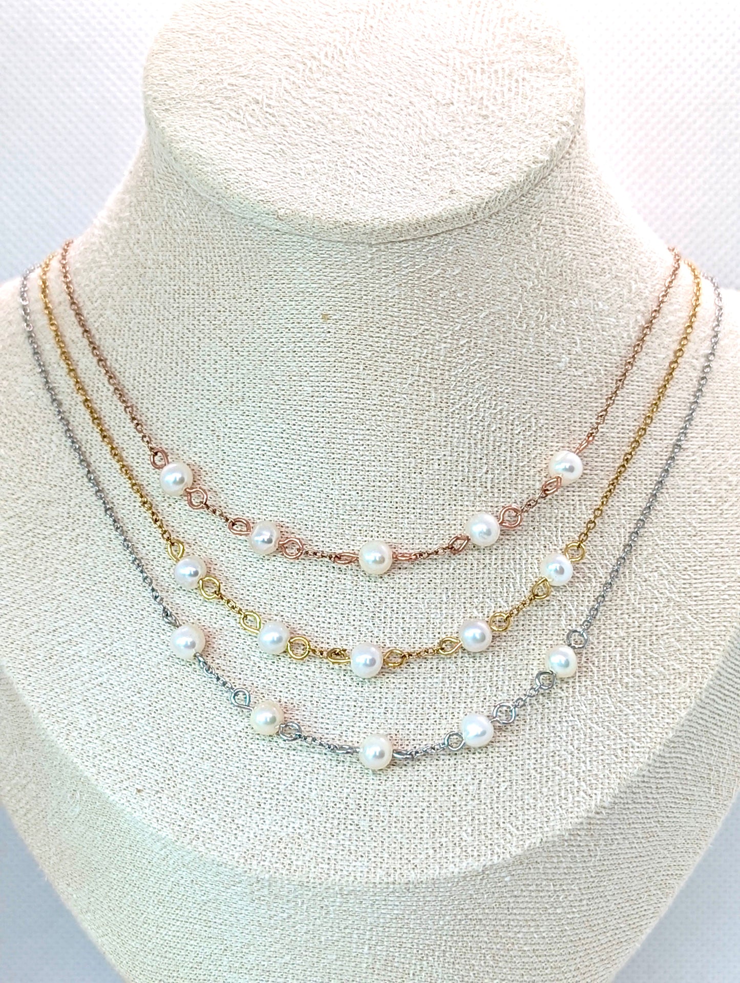 LUSTRE WHISPER NECKLACE