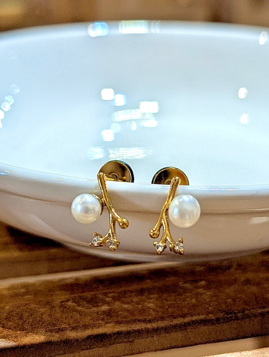 ETERNAL BLOOM EAR STUDS