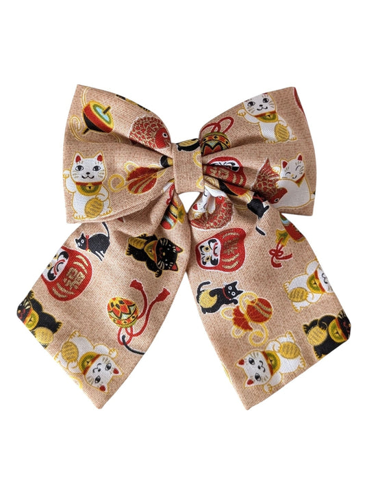 LUCKY CAT HAIR BOW